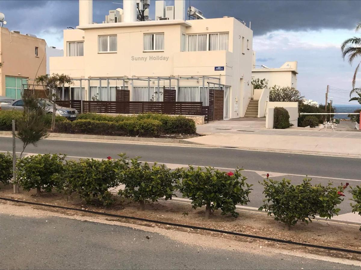 Sunny Holiday By Konnos Paralimni Buitenkant foto